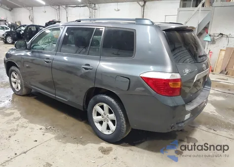 2010 Toyota Highlander Base V6 из США, поврежденный, VIN 5TDBK3EH4AS035335